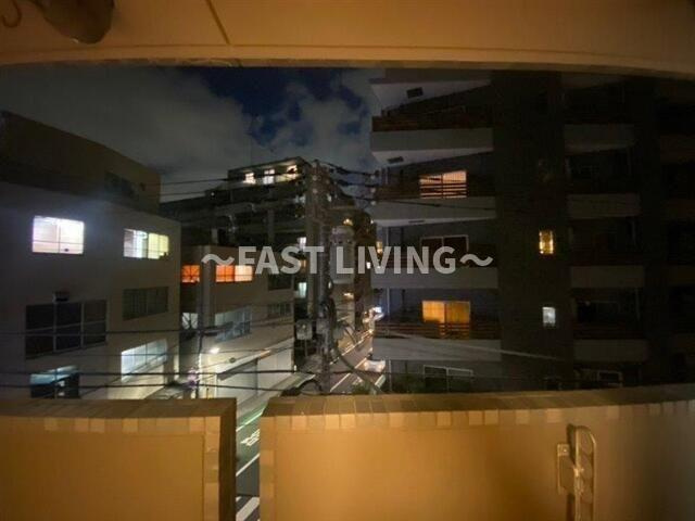 新宿区新小川町の賃貸マンションの展望