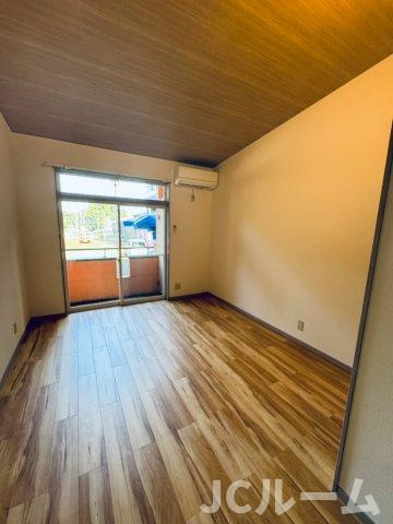 ピエスモンテA棟の居間・リビング