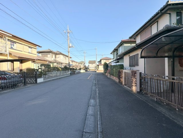 狭山市柏原　建築条件なし売地　西武新宿線『狭山市駅』バス8分　【柏原小学区】の前面道路含む現地写真