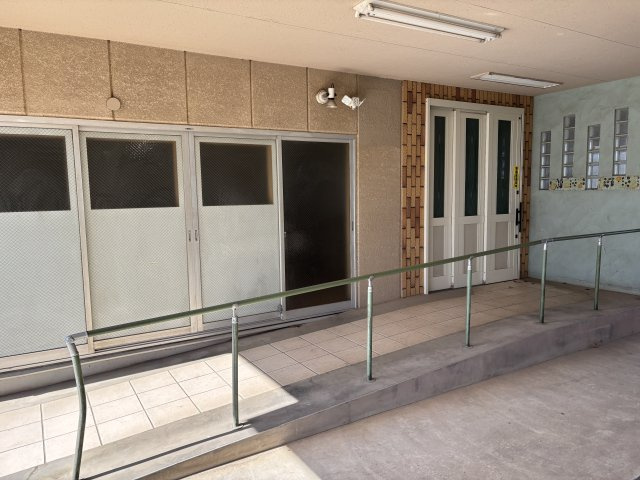 ニイジマ事務所の玄関|毎日通る玄関はこちらです