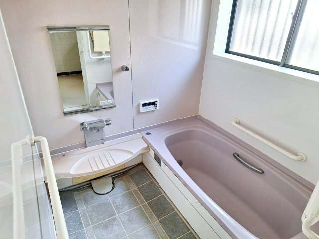 和歌山市六十谷の浴室