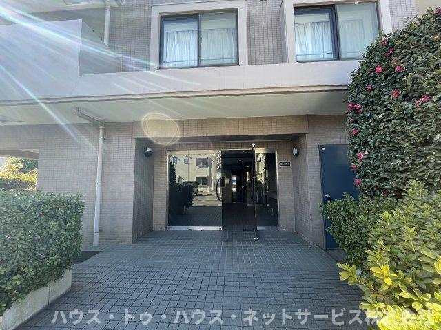 コスモ南柏のエントランス