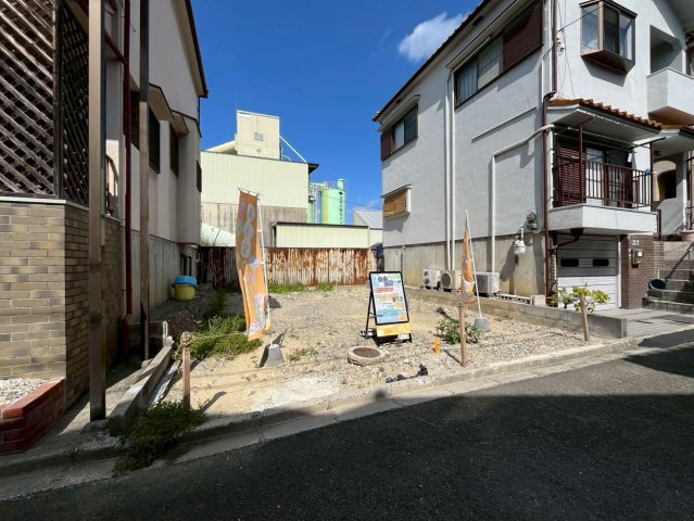 松川町3階建プラン　建築条件付土地の土地図|ゆったりとした広さの間口でおうちの存在感あり！