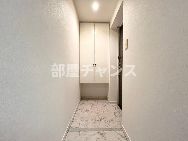 リエス鶴舞EAST TOWERの玄関