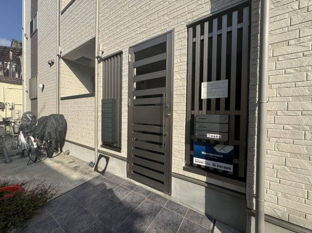 asecia GRAFFのエントランス