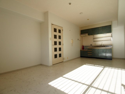 【居間・リビング】 | セントポーリア奥田北館