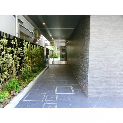 ザ・パークワンズ芝公園のエントランス|落ち着いたエントランスです