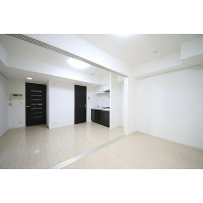 【居間・リビング】 | グランスイート銀座レスティモナーク