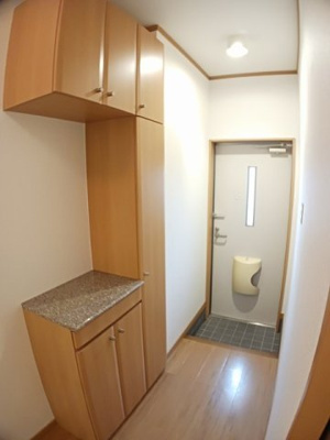 【玄関】 | フォレストヒルズ２号館