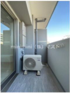 フォーリアライズ難波リアンのバルコニー