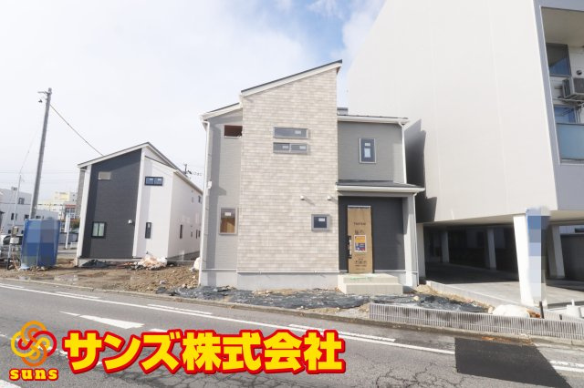 郡山市本町２丁目　　　２号棟　　　橘小学校、郡山第3中学区の外観|南東側前面道路