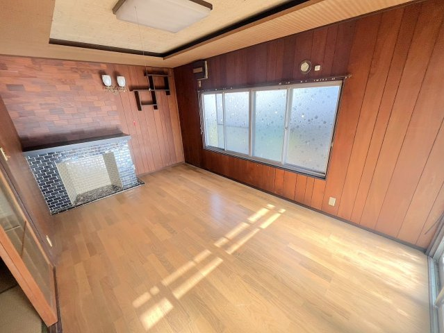 上間戸建ての内装