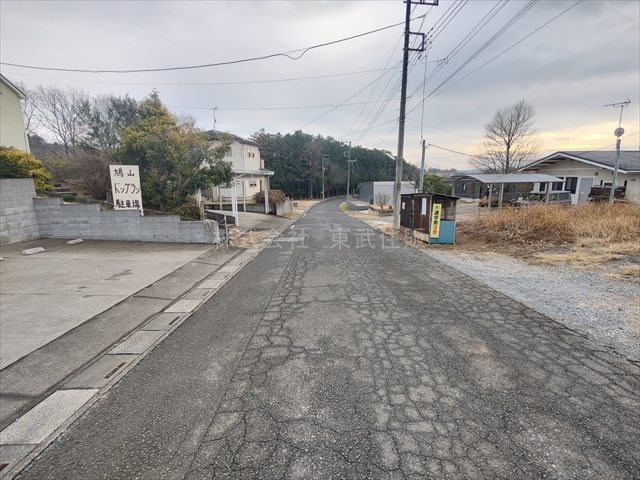 【前面道路含む現地写真】 | 鳩山町赤沼 | 閑静な住宅地です