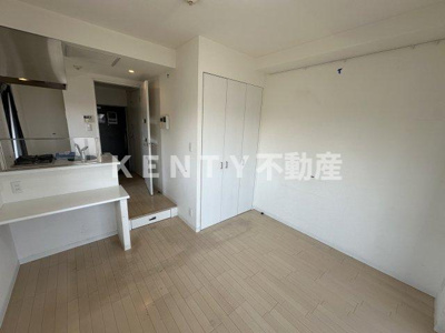 【居間・リビング】 | レジディア大森東 | こちらの居間で趣味の時間をお楽しみください