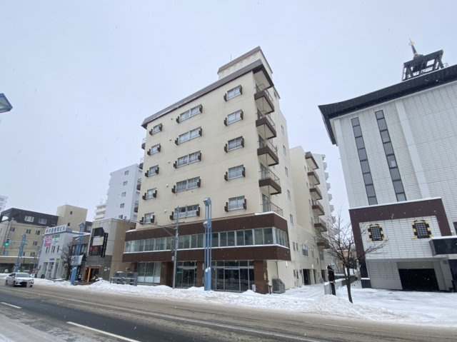 中の島クロスハイツの外観