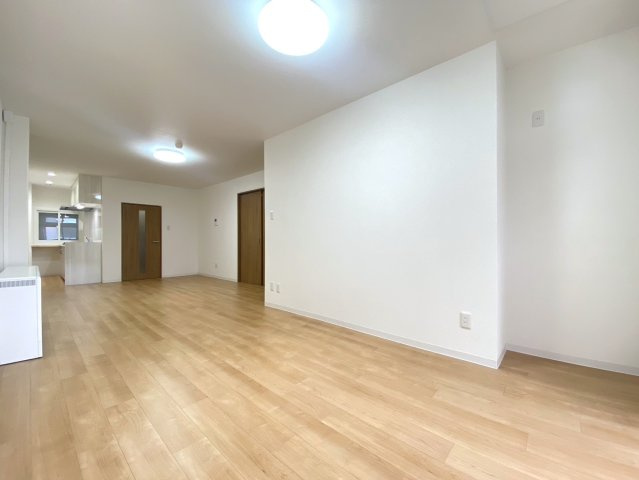 中の島クロスハイツの居間・リビング