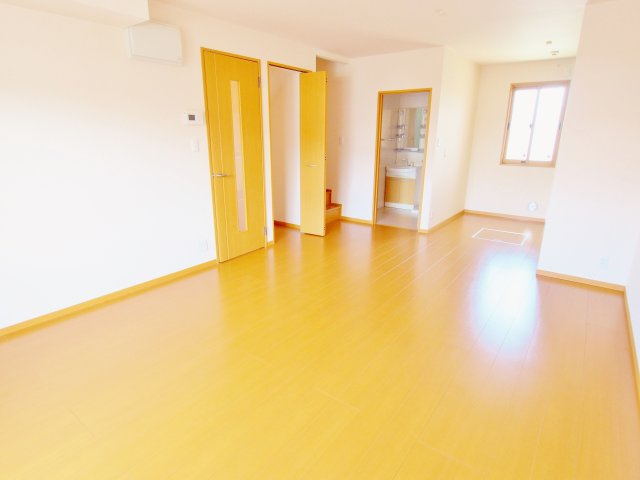 MIMOZAの居間・リビング