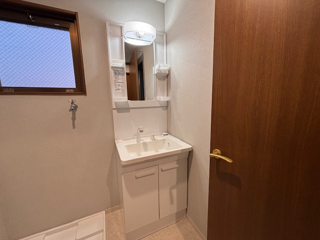 ベルデュール伊丹の独立洗面台