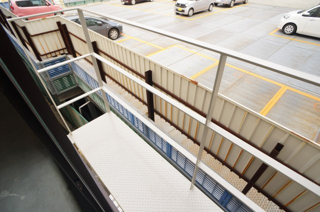 ミラ・トレーノ学園前BLD.のバルコニー