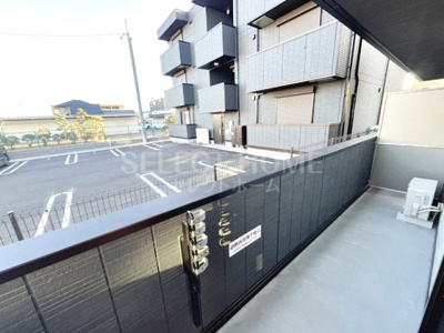 【バルコニー】 | D-avance上六名Ⅱ | お洗濯にも便利なバルコニー付き同型タイプ