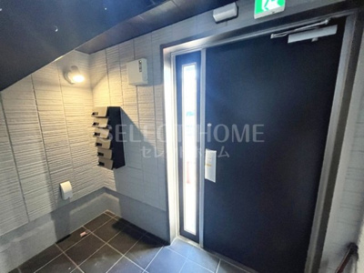 【エントランス】 | D-avance上六名Ⅱ | 建物の内部です