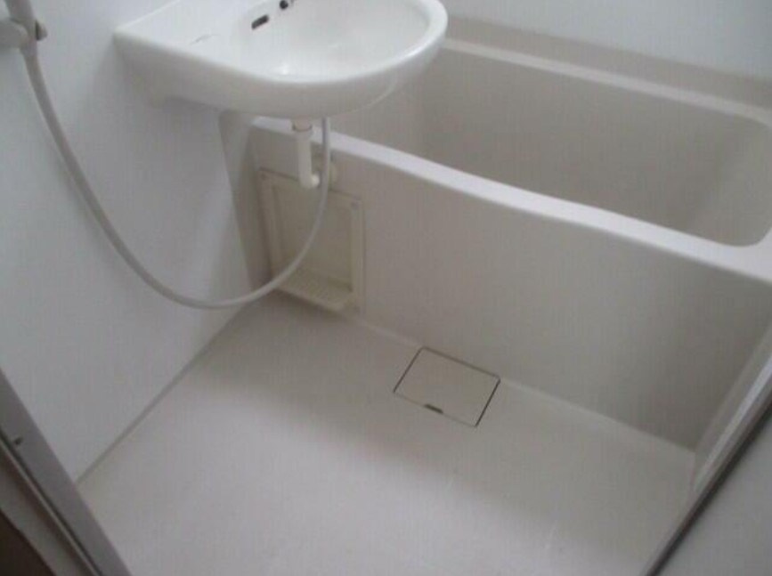 ストーリオ上高田の浴室