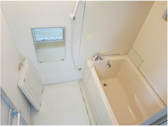 伸光ハイツ若宮の浴室