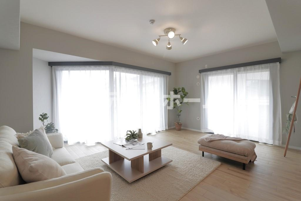 豊中柴原シティハウスの居間・リビング|リビングです