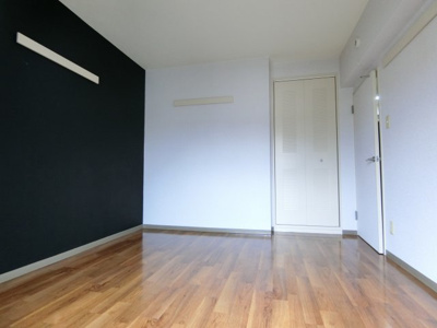 【寝室】 | シャロームD