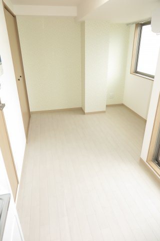 naniwasannbannkannの居間・リビング|こちらのリビングで趣味の時間をお楽しみください