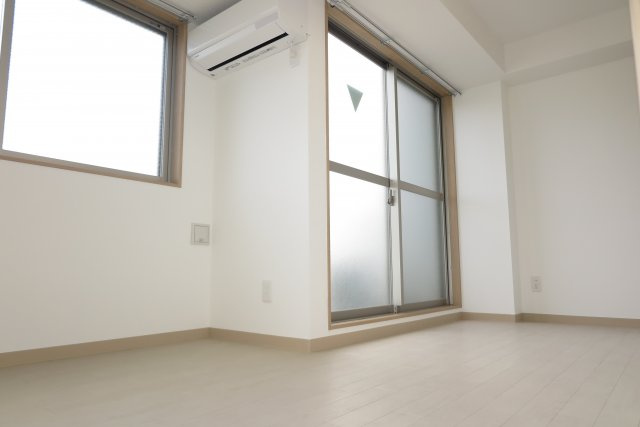 naniwasannbannkannの洋室|使い勝手のいい洋室です