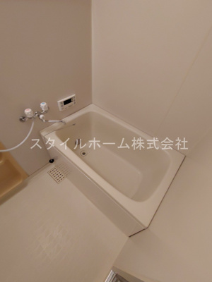 【浴室】 | ユトリロ新栄 B棟