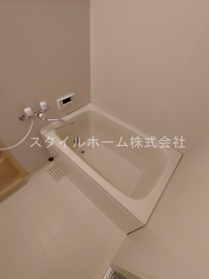 【浴室】 | ユトリロ新栄 B棟