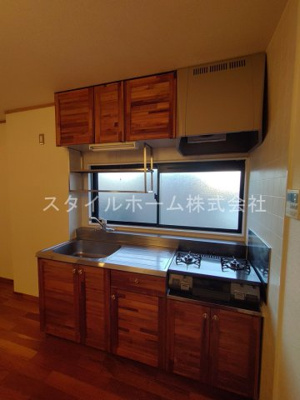 【キッチン】 | ユトリロ新栄 B棟