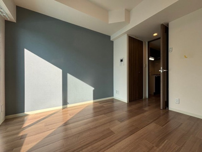 【居間・リビング】 | プレサンスSAKAEフロント | ゆったり過ごせる居間です