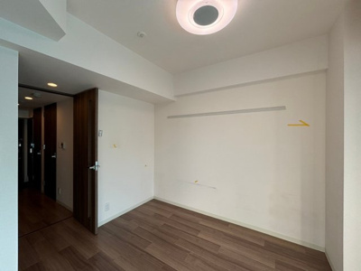 【居間・リビング】 | プレサンスSAKAEフロント | こちらの居間で趣味の時間をお楽しみください