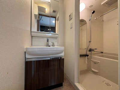 【洗面所】 | プレサンスSAKAEフロント | 脱衣スペースもあります