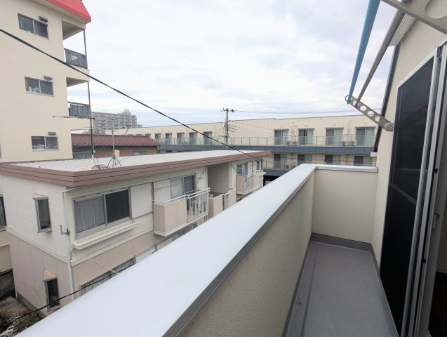 葛飾区新宿５丁目の戸建のバルコニー
