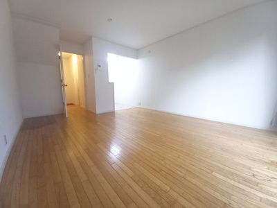 【居間・リビング】 | ロングアイランド | LDK約10帖