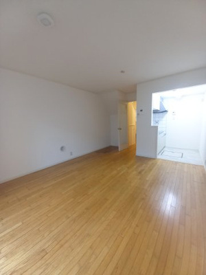 【居間・リビング】 | ロングアイランド | LDK約10帖