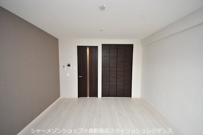 内山神岳ビルの寝室