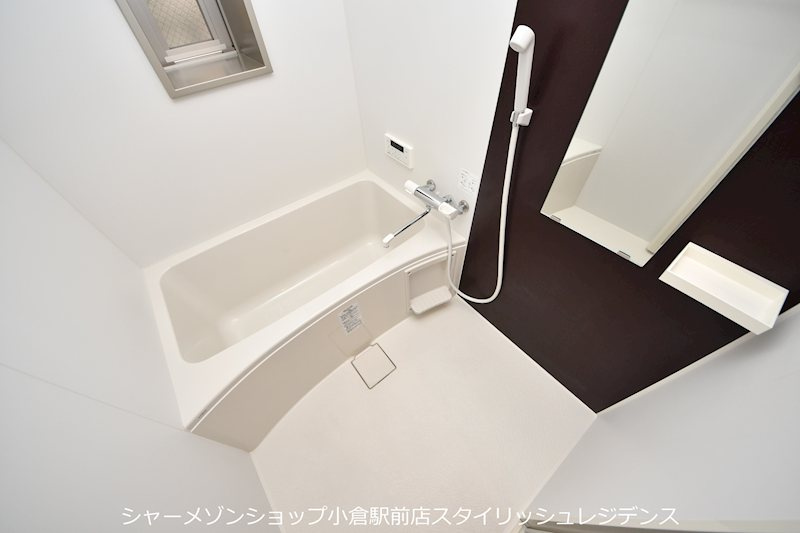 内山神岳ビルの浴室