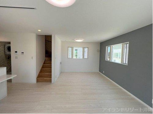 石垣市石垣戸建E棟の居間・リビング|石垣市戸建て｜アイランドリゾート沖縄