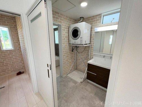 石垣市石垣戸建E棟の洗面所|石垣市戸建て｜アイランドリゾート沖縄