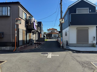【前面道路含む現地写真】