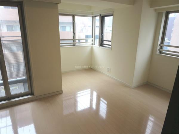 パトゥーロ御徒町チッタの居間・リビング