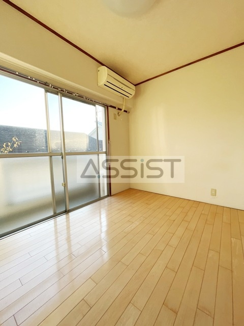 久田マンションの居間・リビング