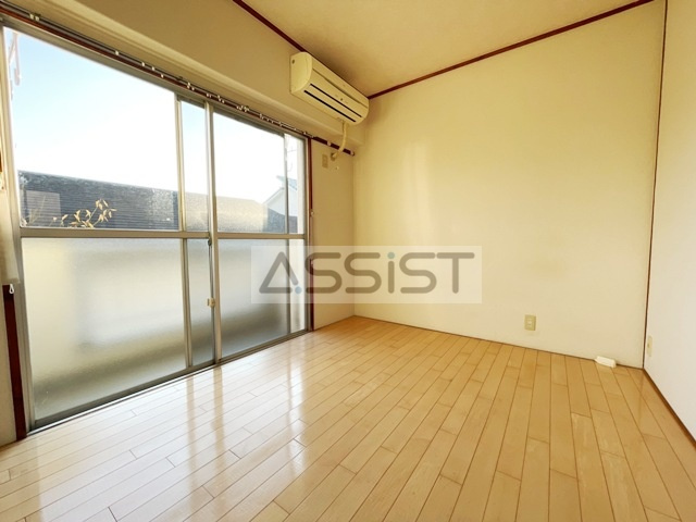 久田マンションの居間・リビング