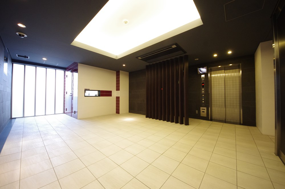 【エントランス】