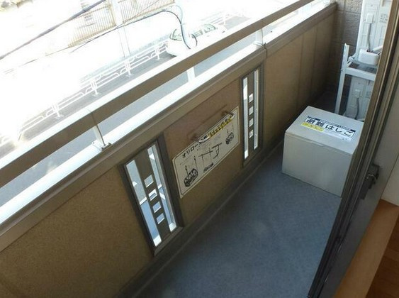 【バルコニー】